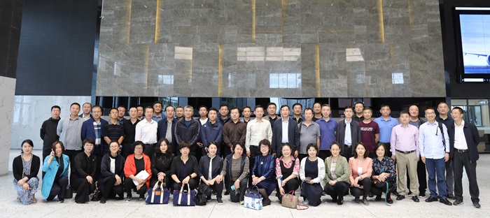 ������ί��УѧԱݰ������AGGAME��ҵ԰���е���